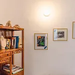 Ortigia Colourful Apartment